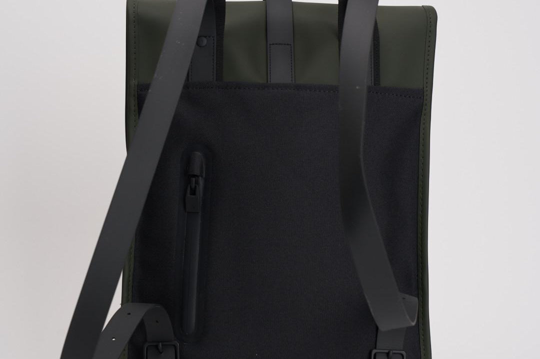 Zaino uomo Puffed Backpack Mini verde 13020 03 RAINS 