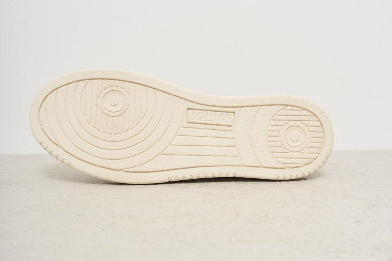 Sneakers uomo Medalist in nappa panna AULM SG27 AUTRY 