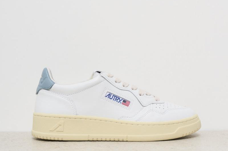Sneakers donna Medalist bianca e celeste AULW LL79 AUTRY 