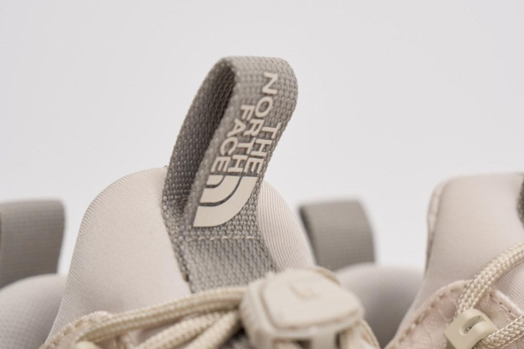 Sneakers uomo Glenclyffe bianco e grigio NF0A817B 6S41 THE NORTH FACE 