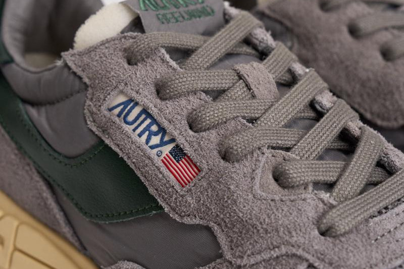 Sneakers uomo Reelwind Low in suede grigio topo WWLM UT20 AUTRY 