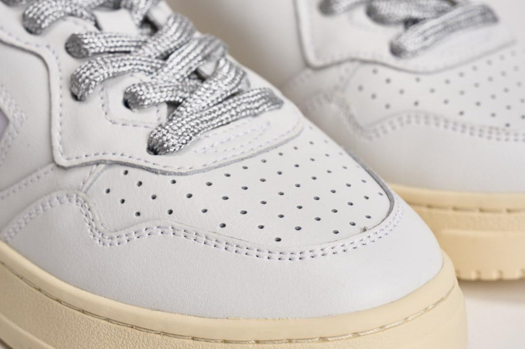 Sneakers donna Medalist bianca e cipria AULW SW02 AUTRY 