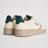 Sneakers uomo Medalist Low panna e verde AULM NE18 AUTRY 