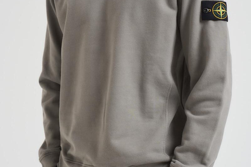 Felpa uomo girocollo grigio chiaro 6100028 S0A20V006B STONE ISLAND 