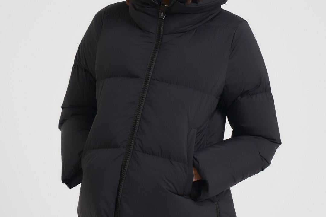 Piumino donna midi trapuntato nero PI001959D 9300 HERNO 