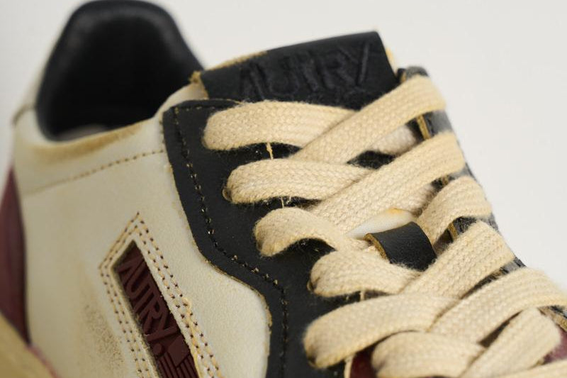 Sneakers Medalist Super Vintage donna in pelle AVLW LB01 AUTRY 