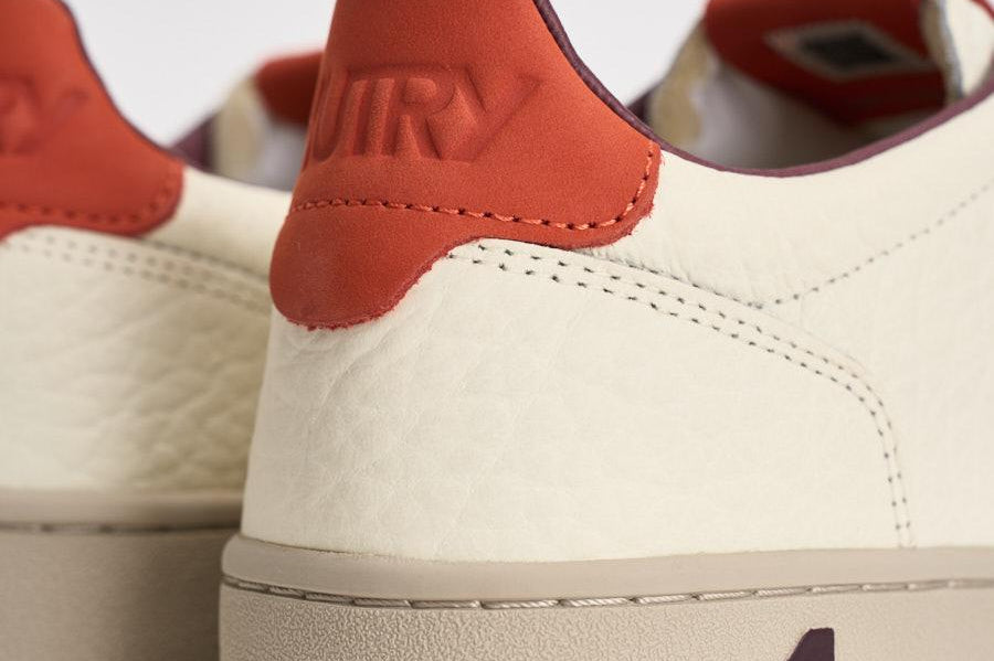 Sneakers uomo Medalist Low bianca e arancione AULM NE17 AUTRY 
