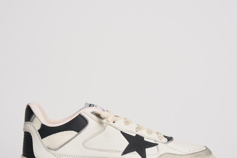 Sneakers uomo in pelle GMF00630 F00574511395 GOLDEN GOOSE 