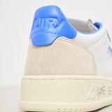 Sneakers uomo Medalist in suede e pelle con scritta laterale AULM MA06 AUTRY 