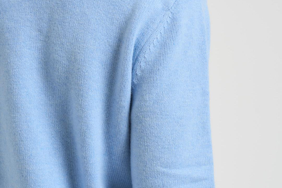 Maglia donna girocollo con ricamo celeste NEWQUEEN CAMP31 MC2 SAINT BARTH 