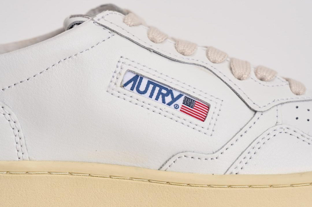 Sneakers Medalist Low donna bianca AULW LL15 AUTRY 