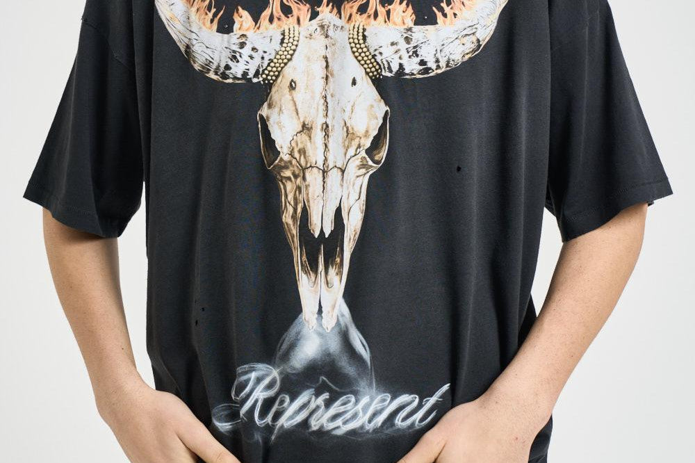 T-shirt uomo con stampa nera 100592 04STAINEDBLACK REPRESENT 