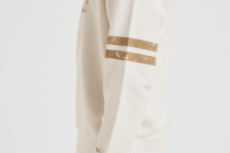 Felpa uomo girocollo panna e oro GMP01223 P00213511616 GOLDEN GOOSE 