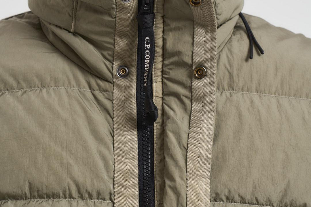 Piumino uomo trapuntato grigio pietra 19CMOW012A 005904G356 C.P. COMPANY 