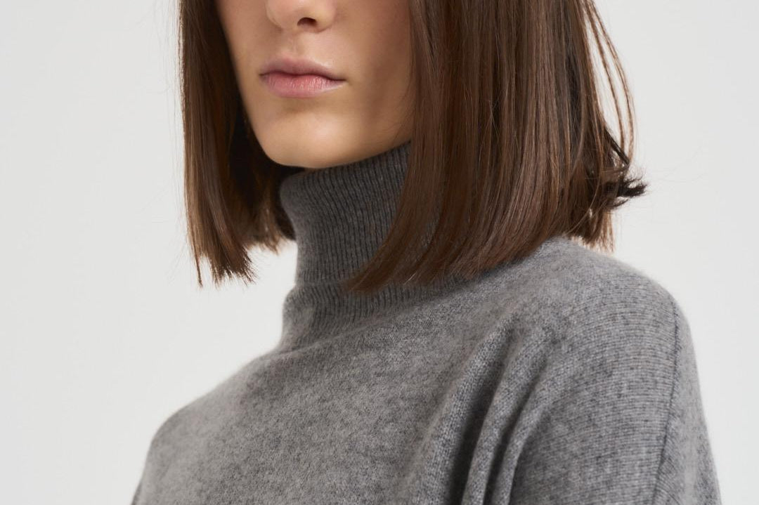 Dolcevita donna in cashmere grigio CLARA DARKHEATHERWAY ABSOLUT CASHMERE. 
