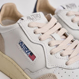 Sneakers uomo Medalist low in suede beige e blu AULM LS28 AUTRY 