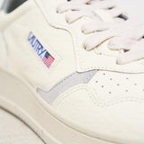 Sneakers uomo Medalist bianche e verdi AULM NE05 AUTRY 
