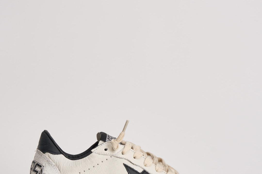 Sneakers donna Ball Star bianca e nera GWF00117 F00377110283 GOLDEN GOOSE 