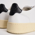 Sneakers uomo Medalist low bianca e nera AULM LL22 AUTRY 