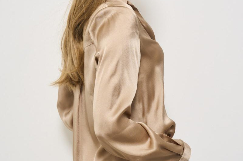 Camicia donna satinata beige Y5SM03 V56 SEMICOUTURE 
