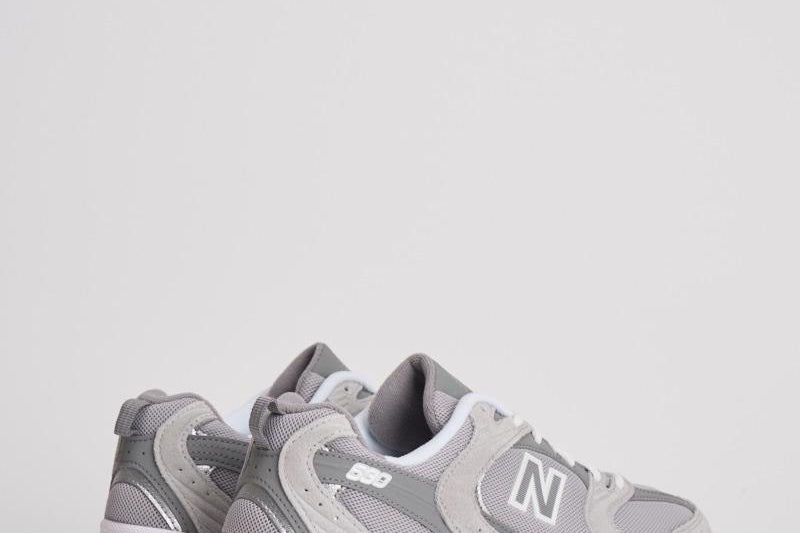 Sneakers uomo 530 grigie NBMR530. CK NEW BALANCE 