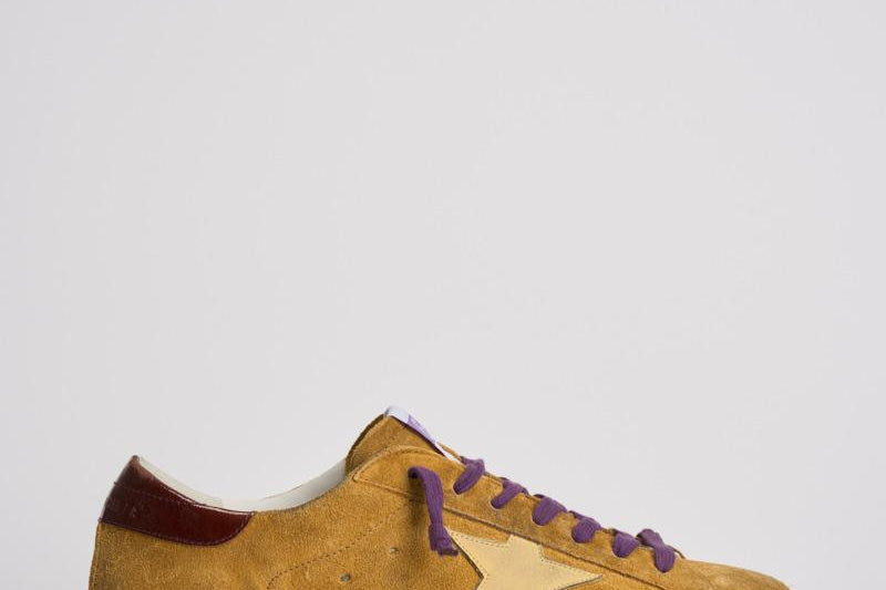 Sneakers uomo Super Star in suede cammello GMF00101 F00750482995 GOLDEN GOOSE 