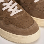 Sneakers uomo Medalist low suede marrone AULM UH10 AUTRY 