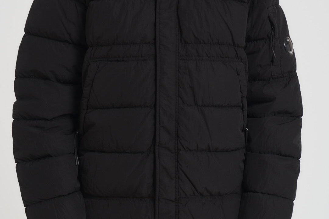 Piumino uomo trapuntato nero 19CMOW012A 005904G999 C.P. COMPANY 