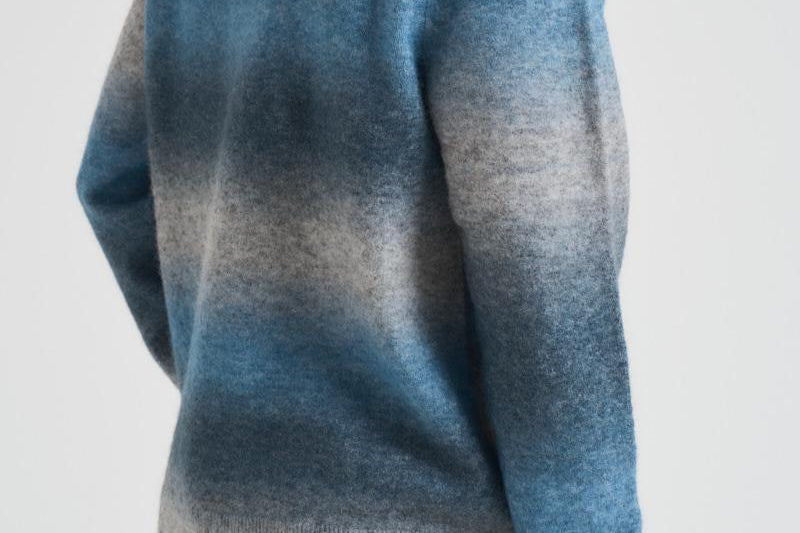 Maglia uomo effetto sfumato blu M23400046 STELLARST SAMSØE SAMSØE 