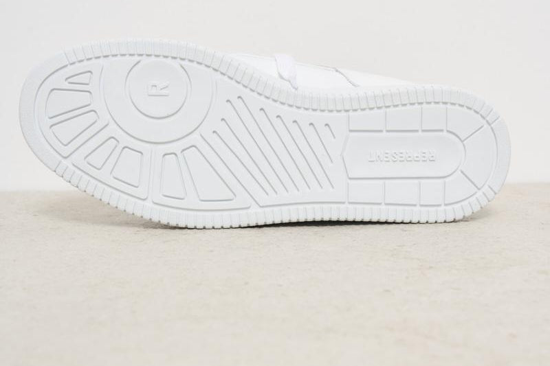 Sneakers uomo bianche Apex Flat MLM9617 FLATWHITE072 REPRESENT 