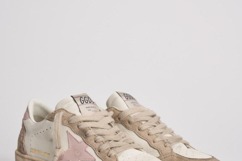 Sneakers donna Ball Star rosa GWF00117 F00748011858 GOLDEN GOOSE 