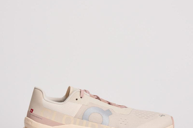Sneakers run monster moon donna MONSTER. MOON FAWN ON RUNNING 