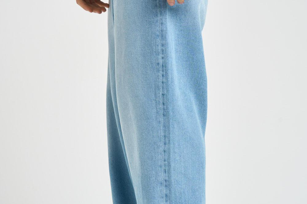 Jeans uomo gamba dritta in denim chiaro 1001443 LIGHTINDIGOWASH LES DEUX 