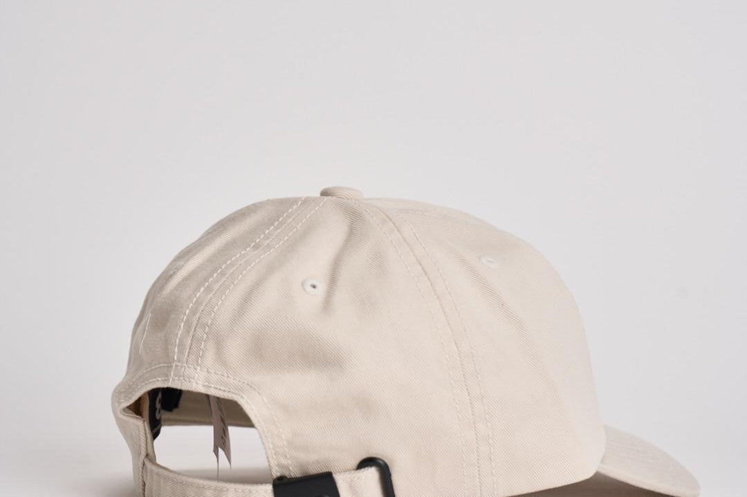 Cappello uomo con ricamo crema KT3213 ALLUMIN Y-3 