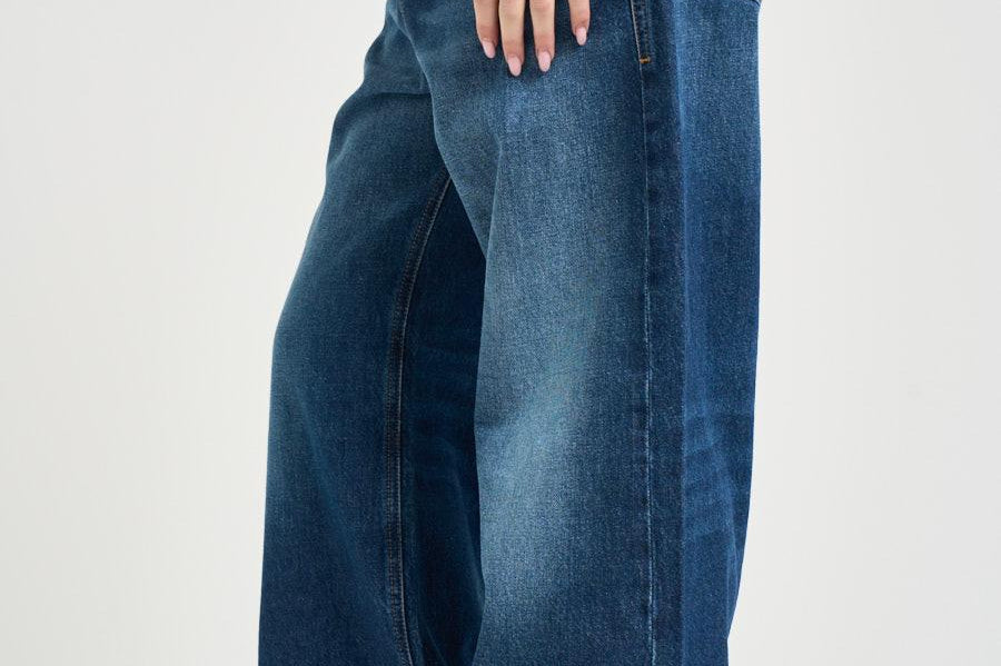 Jeans donna 1996 D-Sire in denim scuro A06926 09I2701 DIESEL 