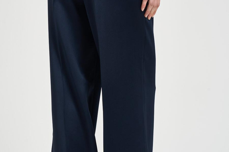 Pantalone donna con pinces satinato blu 12021 NAVY ANINE BING 