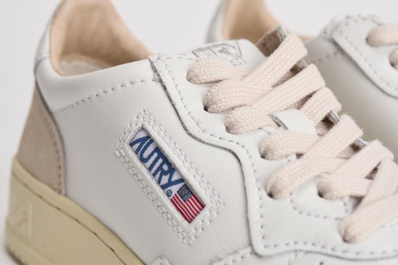 Sneakers donna medalist low in suede e bianca AULW LS33 AUTRY 