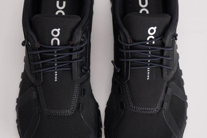 Sneakers Cloud 6 WP uomo nera CLOUD6 ALL BLACK ON RUNNING 