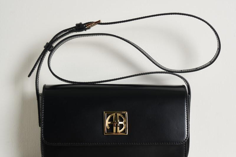 Borsa donna in pelle nera a tracolla 10242 050 ANINE BING 