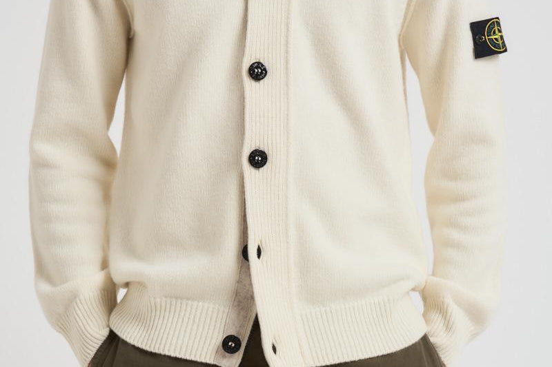 Cardigan uomo con bottoni panna 5100047 S00A3V0093 STONE ISLAND 