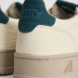 Sneakers uomo Medalist Low panna e verde AULM NE18 AUTRY 
