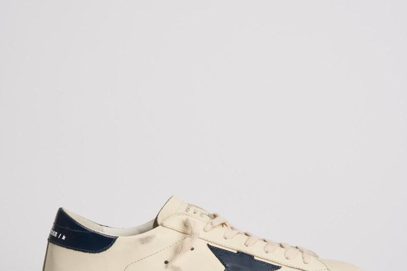 Sneakers Super-star uomo GMF00101 F00416415430 GOLDEN GOOSE 