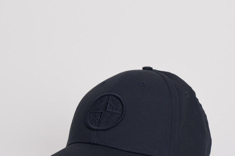 Cappellino uomo blu con ricamo 9100013 S0248V0020 STONE ISLAND 