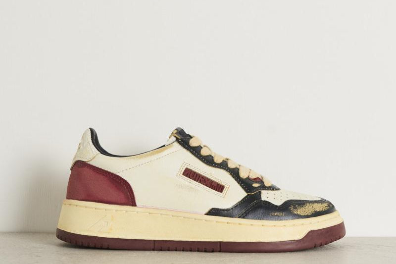 Sneakers Medalist Super Vintage donna in pelle AVLW LB01 AUTRY 