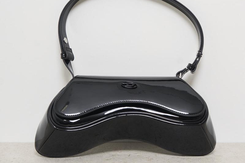 Borsa donna Play nera lucida X10221 P6255T8013 DIESEL 