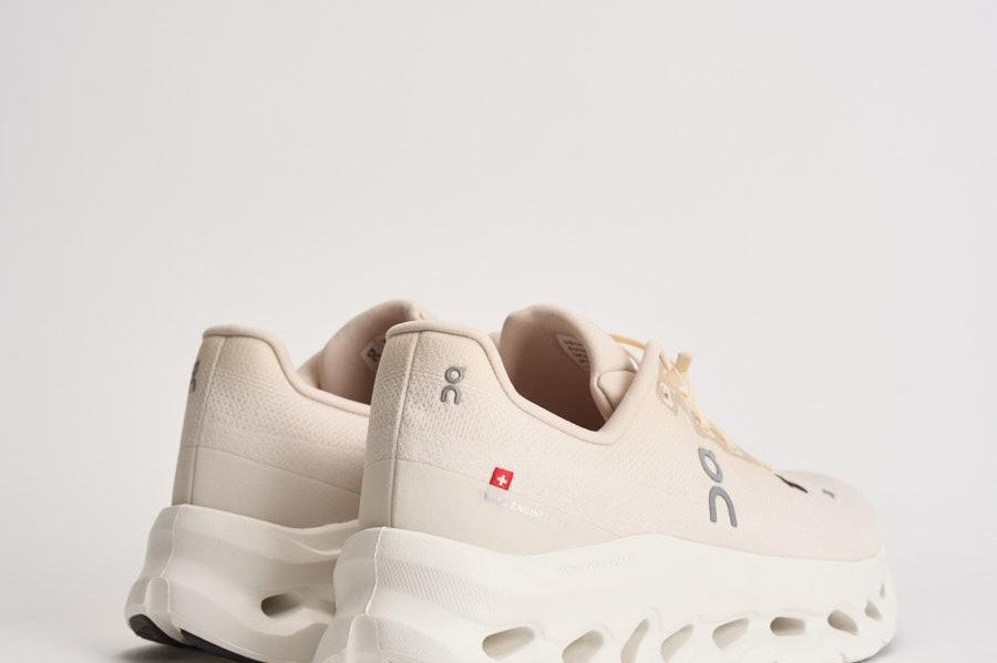 Sneakers uomo Cloudtilt panna 3ME10104286 SANDDEW ON RUNNING 