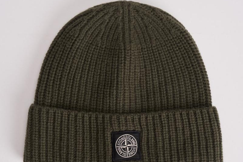 Cappellino uomo in lana verde N100012 S00B4V0054 STONE ISLAND 