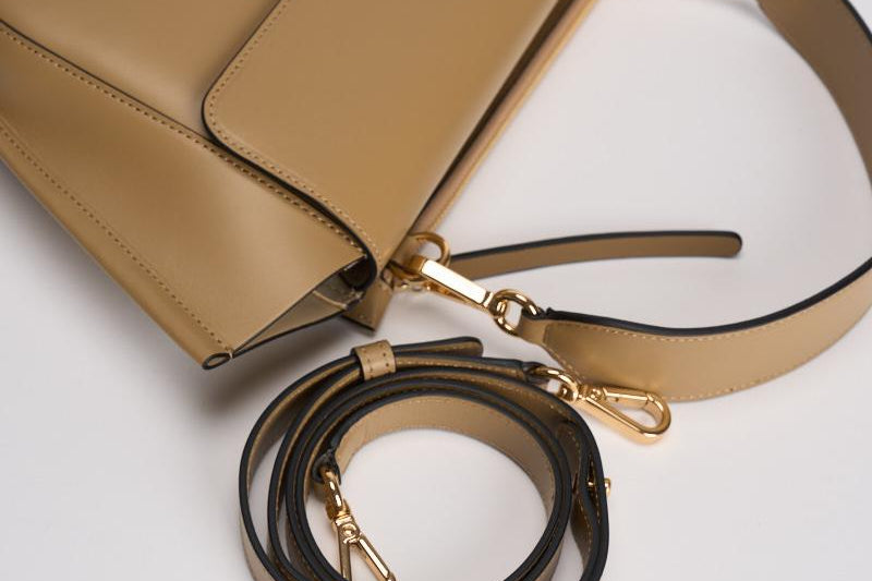 Borsa donna "Hortensia" cammello 000021 GINGERBREAD WANDLER 