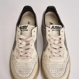 Sneakers donna Medalist Low Super Vintage bianco e argento AVLW ME01 AUTRY 