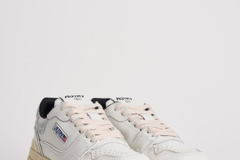 Sneakers donna Clc Low bianca e grigia ROLW MY06 AUTRY 